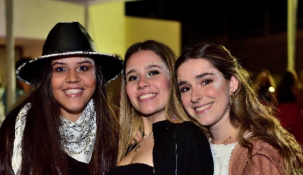 Ana Torres, Marijó Bringas y Montse Humara.