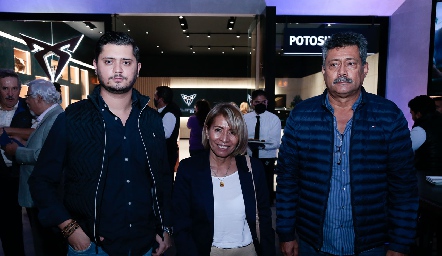  Alfredo Muñoz, Natalia Esquivel y Mónico Muñoz.