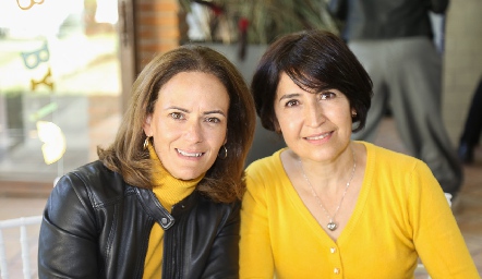  Daniela Coulon y Pilar de la Rosa.