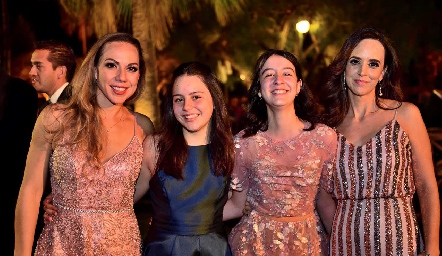  Marcela, Marcela, Gloria y Ximena.