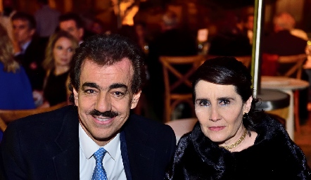  Gabriel Torres y Lua López.