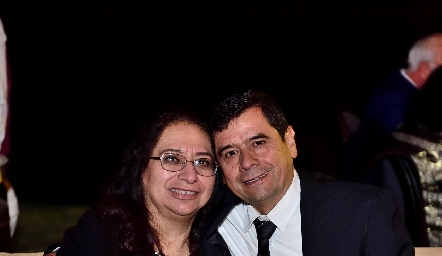  Maricela Olvera y Pedro Ramírez.