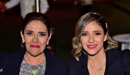  María De Jesús y Karen Alejo.