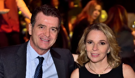  Sergio Mendizábal y Jana de Mendizábal.