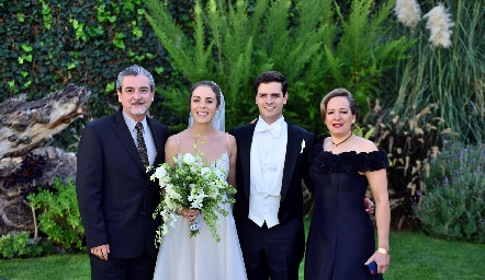  Ricardo Ledezma, Tere Ledezma, Luis Torres y Patricia Silva.