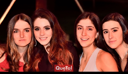  Camila Bárcena, Sigrid Zendejas, Julia Morales e Isa Gutiérrez.