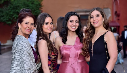  Veronica Balboltín, Vero Aguirre, Faride Arechi y Ana Lucía Navarro.