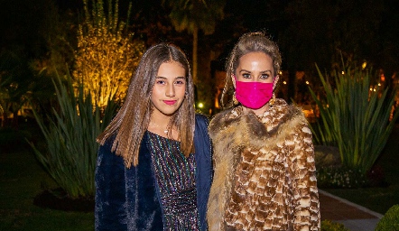  María José Abella y Elizabeth Heinze.