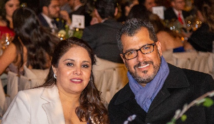  Vianey Martínez y Luis Rojas.