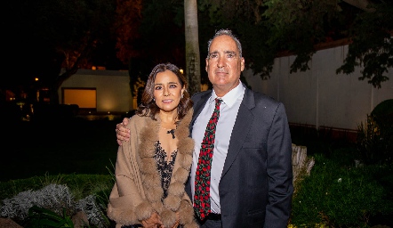  Laura Acosta y Ricardo Raymond.