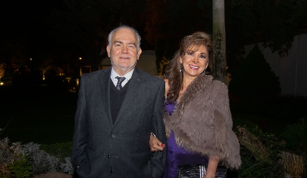  Reneé y Elia Padilla.