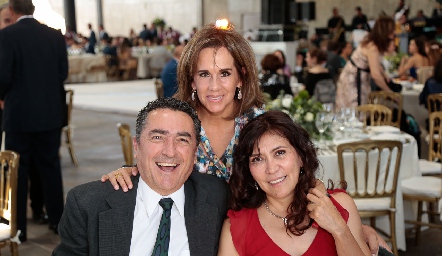  Gustavo González, Martha del Río y Mary Carmen Haro.