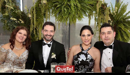 Mónica Carrillo, Karim Zarur, Nayhelli Zarur y Oscar Luna.
