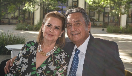 Gena y Ricardo Vallejo.