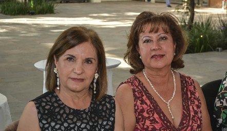  Teresa Vázquez y Margarita Torres.