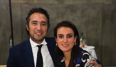 Wilfrido Martínez y Fernanda Saenz.