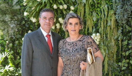  Jesús González Santos y Gabriela Portillo.