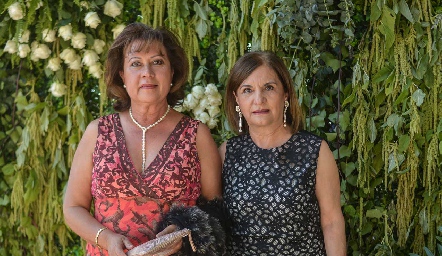  Margarita Torres y Teresa Vázquez.