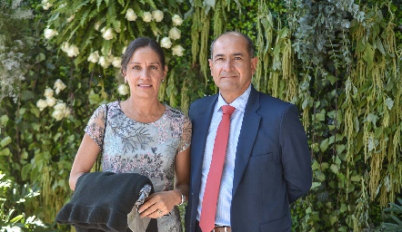  Ángeles Gutiérrez y Víctor Ortiz.