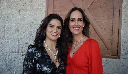  Daniela Gutiérrez y Adriana Pedroza.