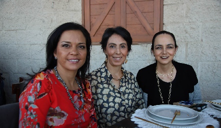  Lucy Luna, Lucía Álvarez y Tere Gallegos.