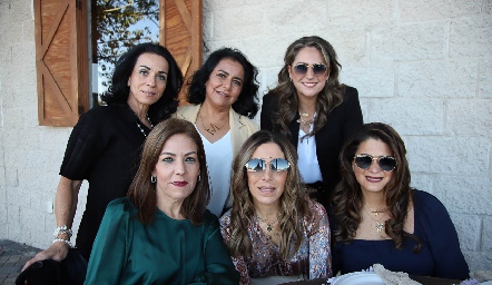  Adriana Espinosa, Maru Silos, Lucía Berrones, Verónica Abaroa, Anna Astrid Navarro y Érika Ramírez.