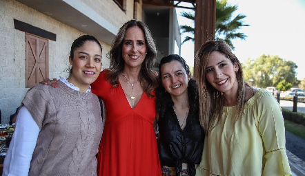  Rebeca Rodarte, Adriana Pedroza, Miriam de la Serna y Alejandra Rodríguez.