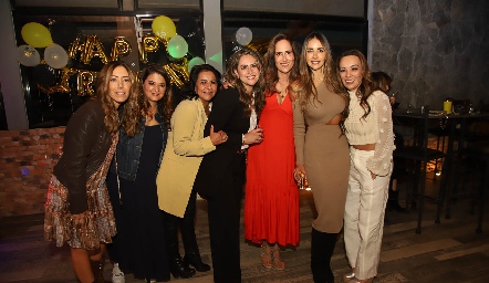  Anna Astrid Navarro, Chelito Padrón, Maru Silos, Lucía Berrones, Adriana Pedroza, Liliana Soto y Érika Ramírez.
