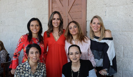  Lucía Luna, Adriana Pedroza, Adriana Ocaña, Mónica Rodríguez, Lucía Álvarez y Tere Gallegos.