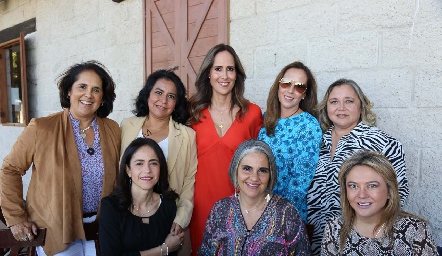 Beatriz Treviño, Maru Silos, Adriana y Claudia Pedroza, Chely Faz, Pily Álvarez Tostado, Vero Díaz Barreiro y Marcela Navarro.