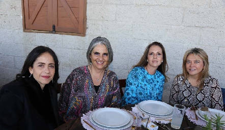  Pilar de Aguilar, Vero Díaz, Claudia Pedroza y Marcela Navarro.
