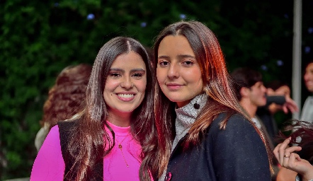  Casandra y Cristina Nava.