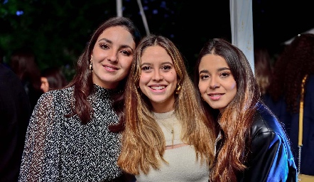  Ana Martha Ocaña, Andrea Chávez y Luisa Rocha.