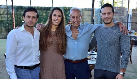  Los Ramírez.