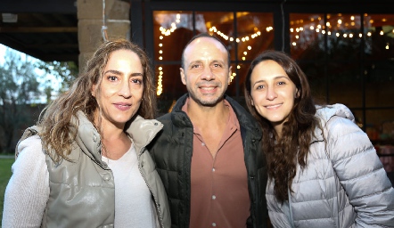  Jazmín Saraya, Filiberto Massa y Cristina Martinez.