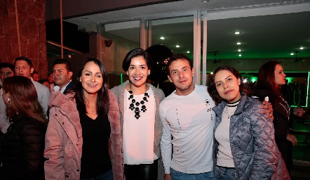  Nancy Candía, Ana Sofía Pérez, Carlos Pérez y Frida Muñiz.