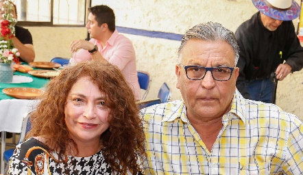  Lourdes Garcia y Gerardo Corral.
