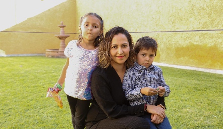  Ana Victoria, Ana Cristina y Jesus Alejandro.