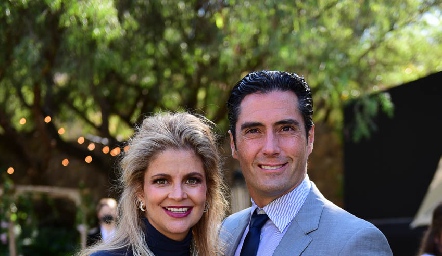 Lourdes López y Rafael Lebrija.