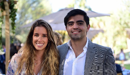 Ana Paula López y Santiago Rodríguez, padrinos de Xaviera y Carlota.