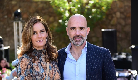 Lorena Quiroz y Leopoldo de la Garza.
