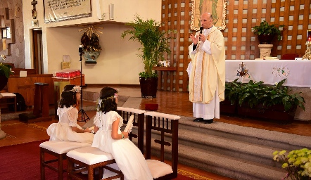 Primera Comunión de Carlota y Xaviera Lebrija.