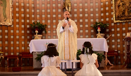 Primera Comunión de Carlota y Xaviera Lebrija.