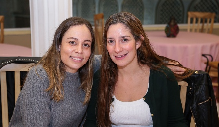  Fernanda Torres y Mariana Lamas.