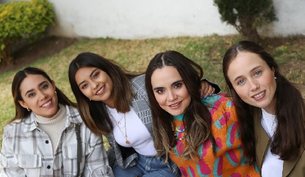  Paulina Suárez, Bety Rodríguez, Denisse Valle y Ana Munguía.
