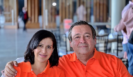 Tere Ivón de Mendizábal y Carlos Mendizábal.