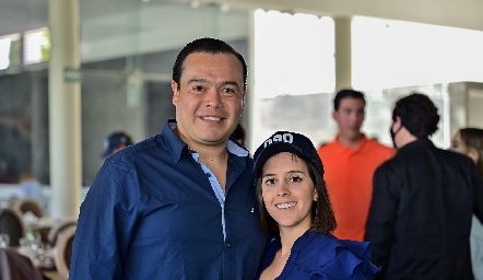  Manuel Zacarías y Elena Meade.