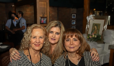 Jennifer Kaiser, Silvia Foyo y Laura Rodríguez.