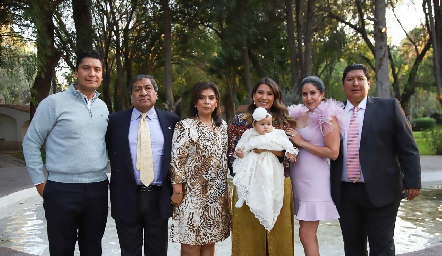 Familia Díaz  Ruiz con Rania Díaz.