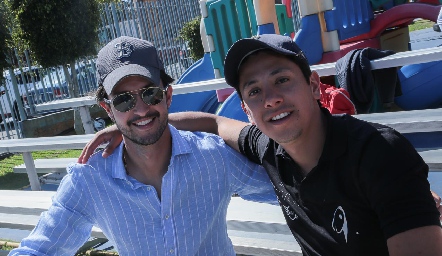  Santiago Gutiérrez y Carlos Liñan.